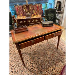 Bureau Ep louis XVI   marqueterie estampillée hericourt