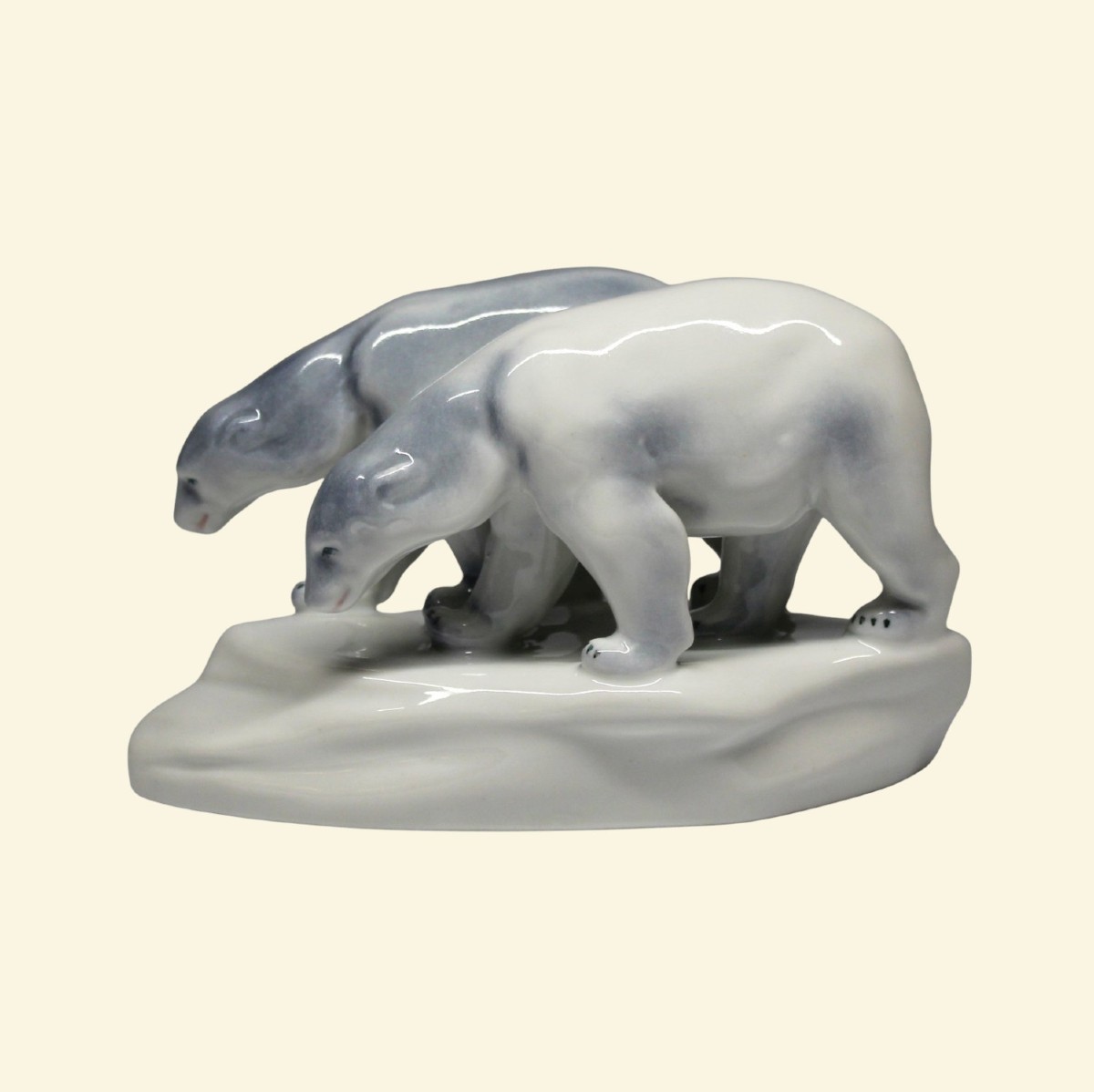 Couple d’ours polaires – Manufacture de porcelaine Zsolnay