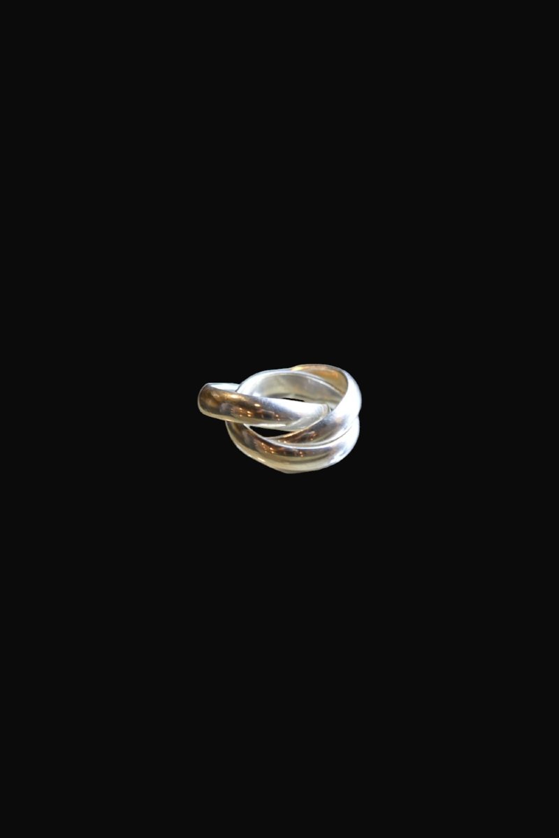 Bague entrelacée en argent massif 