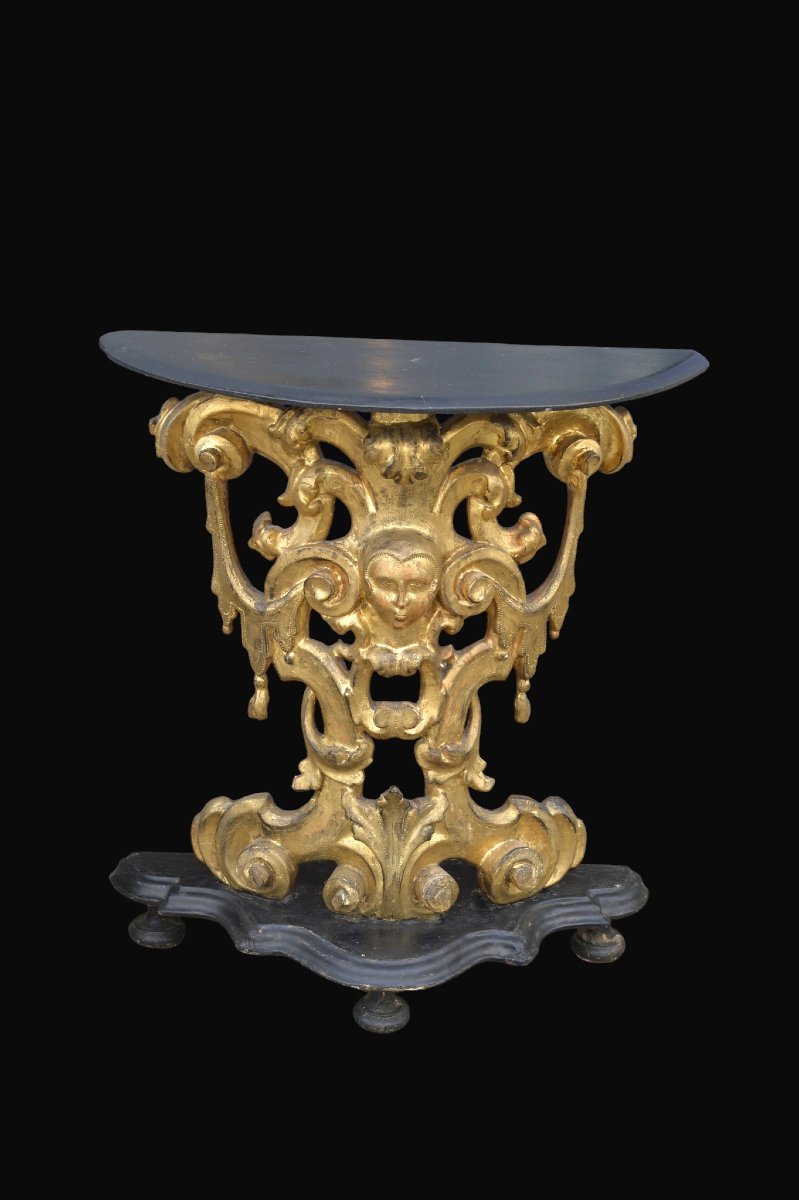 Console d'applique italienne en bois sculpté et doré – Époque Louis XV, XVIIIᵉ siècle