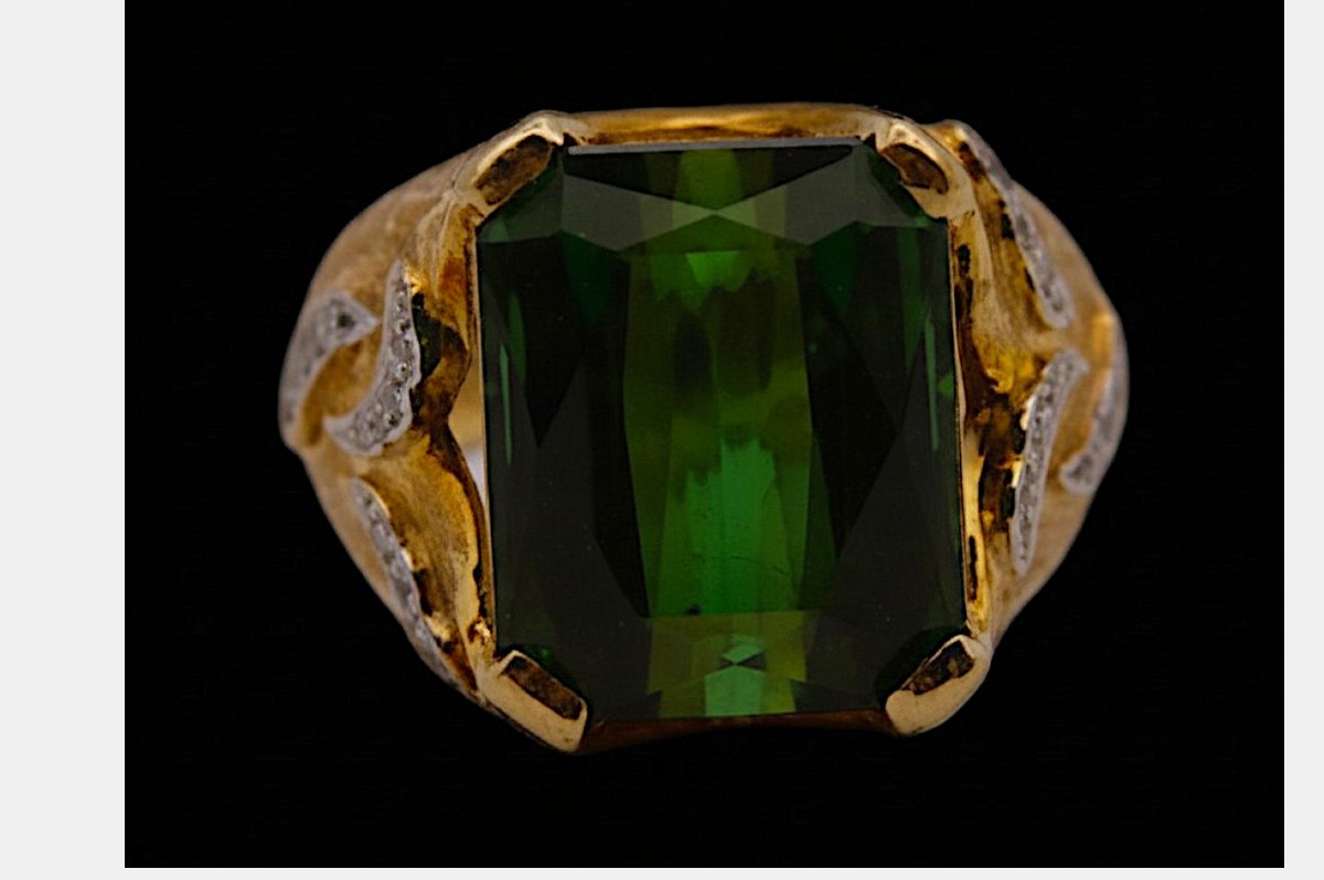 High-end Jewelry Ring In 18-karat Gold, Tourmaline, And Diamonds – Circa 1980-photo-1