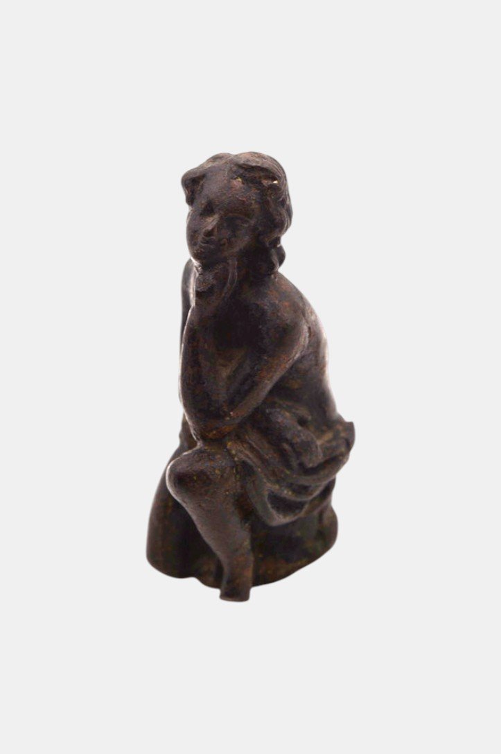Jeune femme songeuse Bronze à patine brune - XIXᵉ siècle