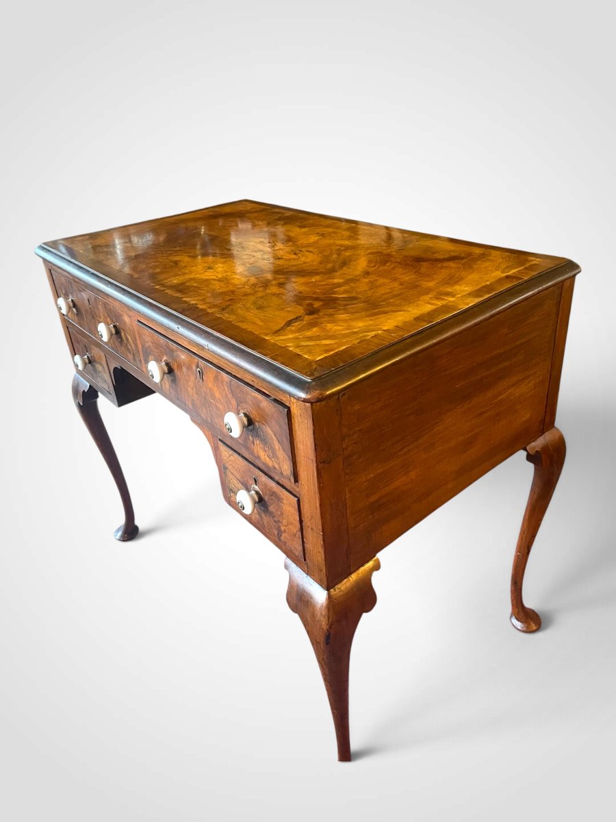 Bureau anglais en noyer, style Queen Anne – XIXe siècle-photo-2