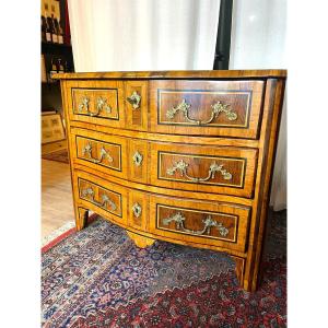 Dauphinoise Chest Of Drawers Attributed To The Hache Family, Louis XIV Period Circa 1710