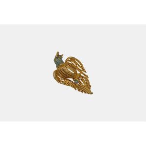 Broche oiseau en plaqué or et cabochons turquoise – Dans le goût de Van Cleef & Arpels