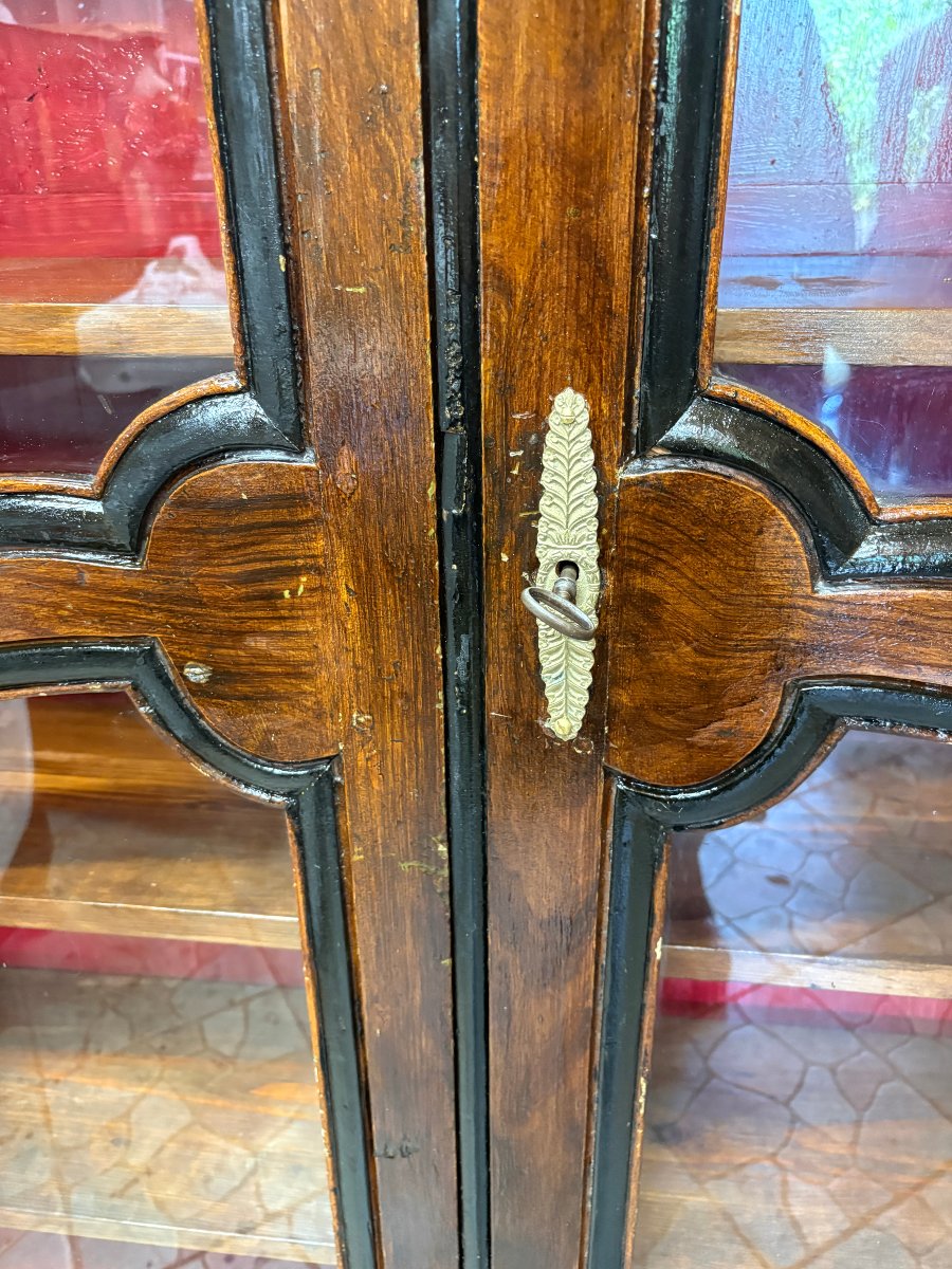 18th-century Display Cabinet-photo-4