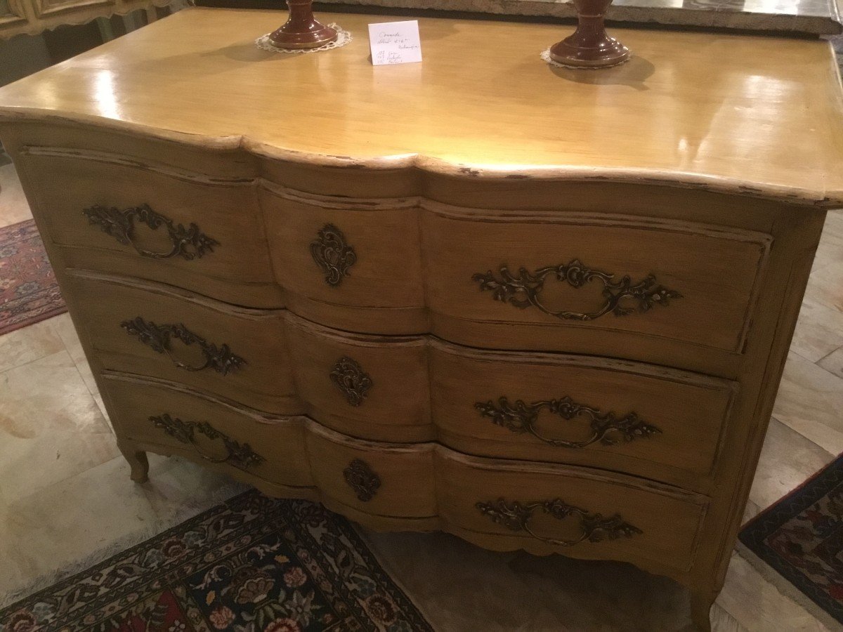 Commode Arbalète Louis XV, Rechampi