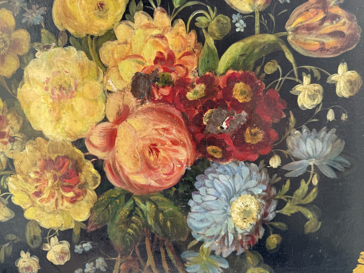 Table guéridon Napoléon III en bois laqué noir à décor floral – XIXe siècle-photo-4