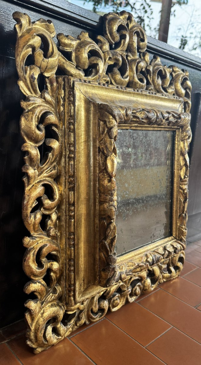 Carved Gilded Wood Mirror, Italy, 17th Century-photo-3