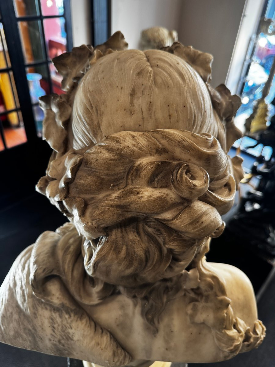 Grand buste de Bacchante en marbre blanc de Carrare, XIX° siècle-photo-4