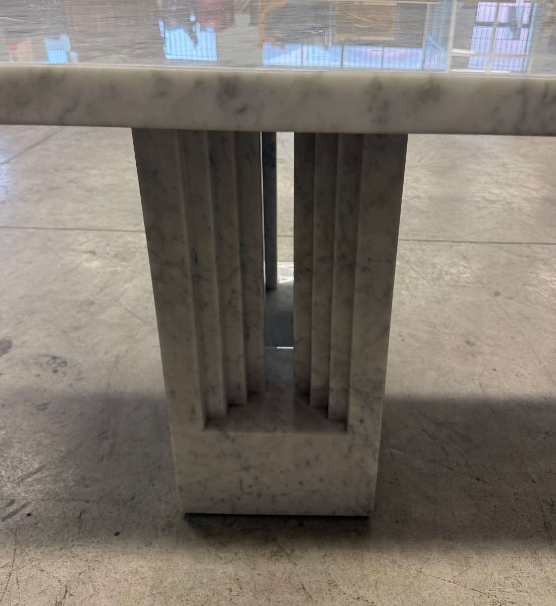 Table DELFI 260 en marbre par Carlo Scarpa & Marcel Breuer-photo-5