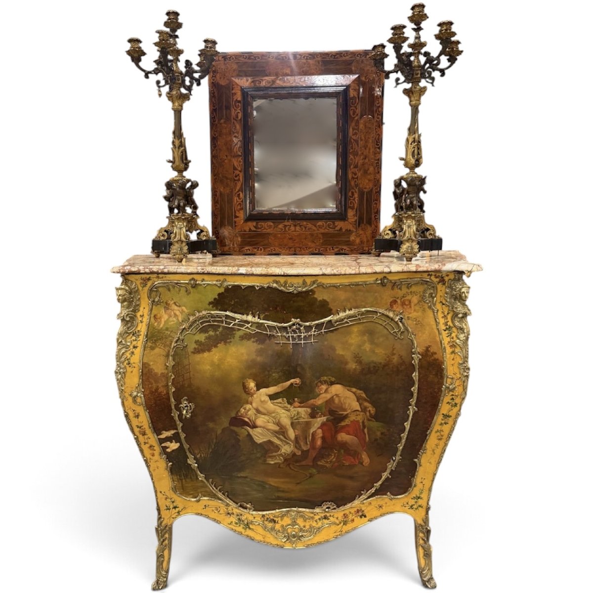 Meuble d'appui galbé toutes faces de style Louis XV en vernis Martin - Fin du XIX° siècle 