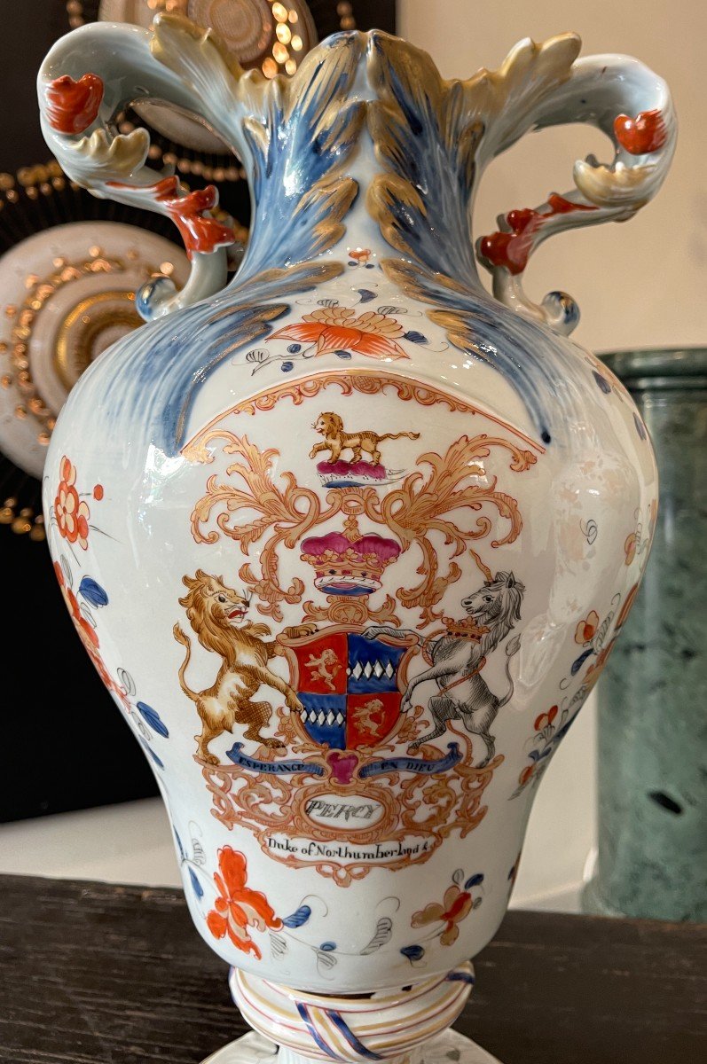 Paire De Vases En Porcelaine Décor En Imari, Angleterre, XIX° Siècle -photo-1