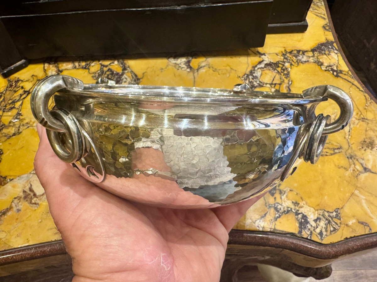 A Beautiful, Rare, And Significant Silver Bowl, Finely Hand-hammered,  Titol-photo-3