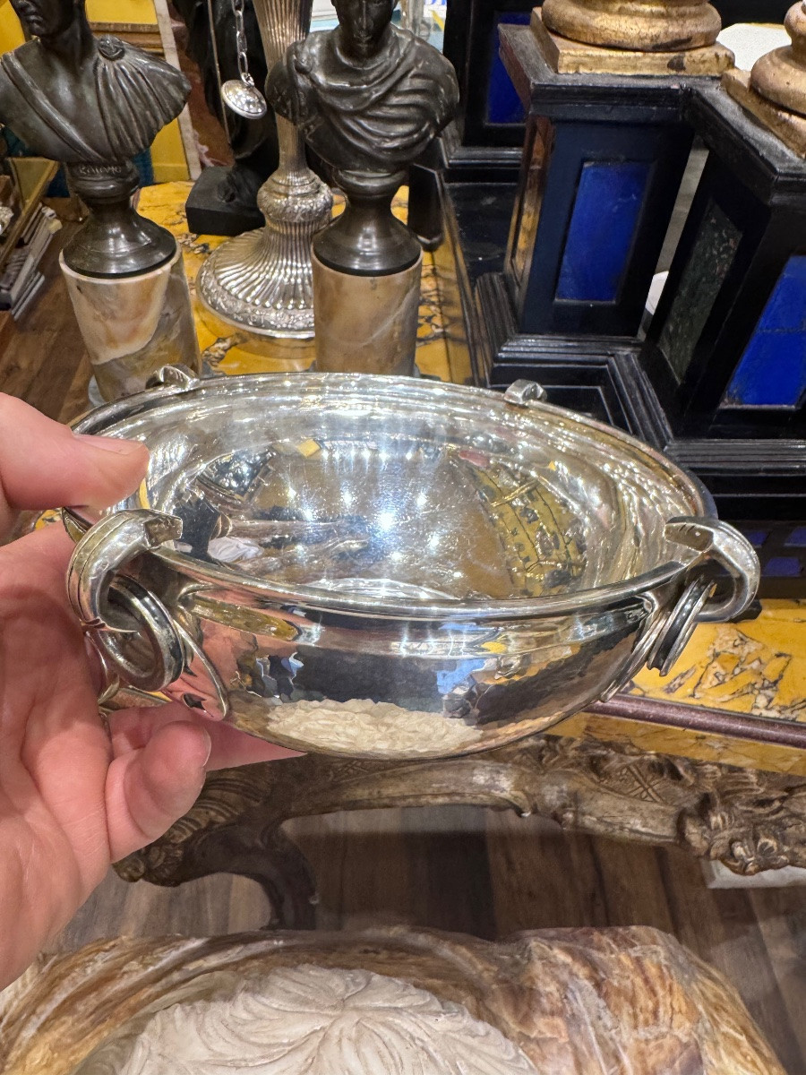 A Beautiful, Rare, And Significant Silver Bowl, Finely Hand-hammered,  Titol-photo-1