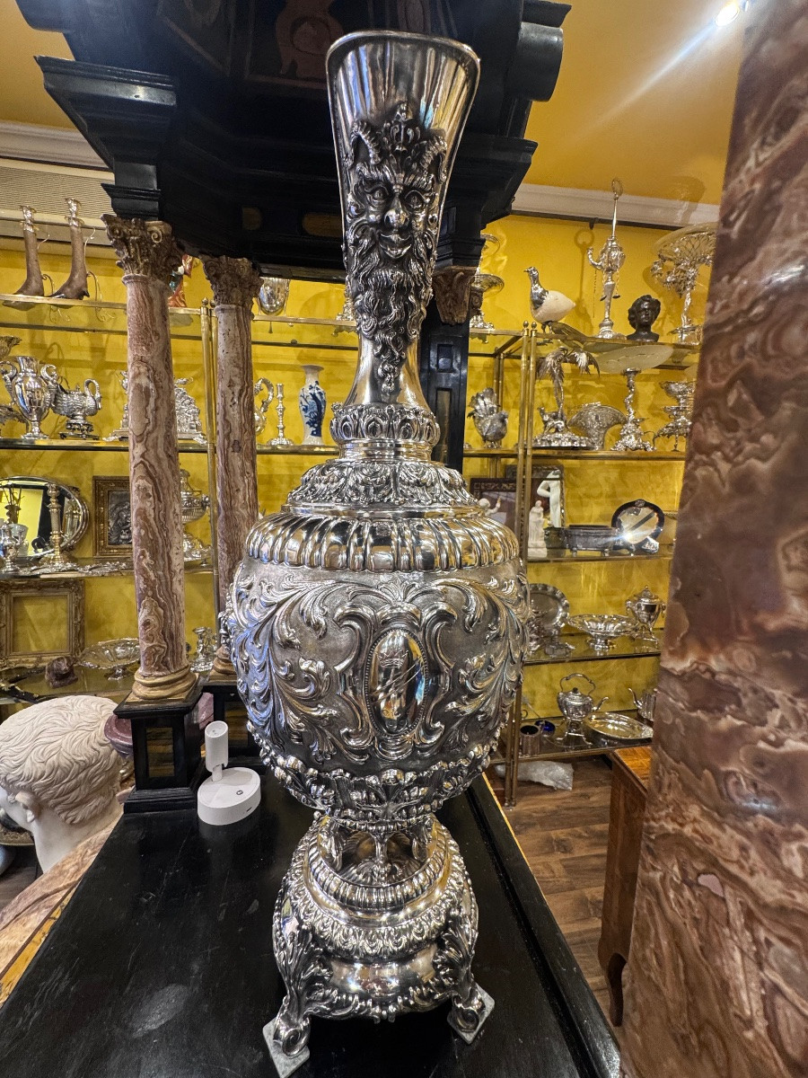A Stunning Large Carafe Made Of Solid Silver, 800/000 Fineness, Completely And Exquisitely-photo-3