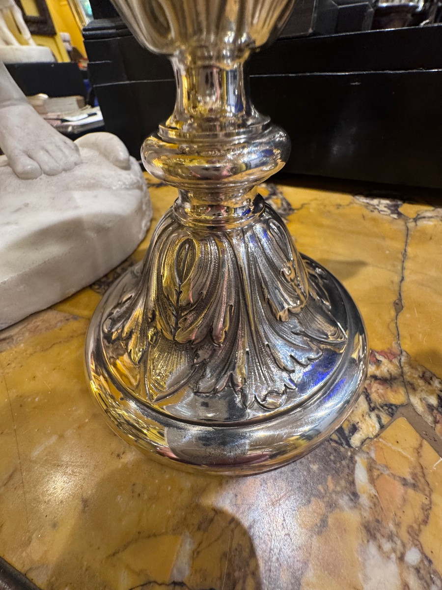 Paire de vases anciens en argent finement travaillés à la main au ciseau et au burin, ornés de -photo-2
