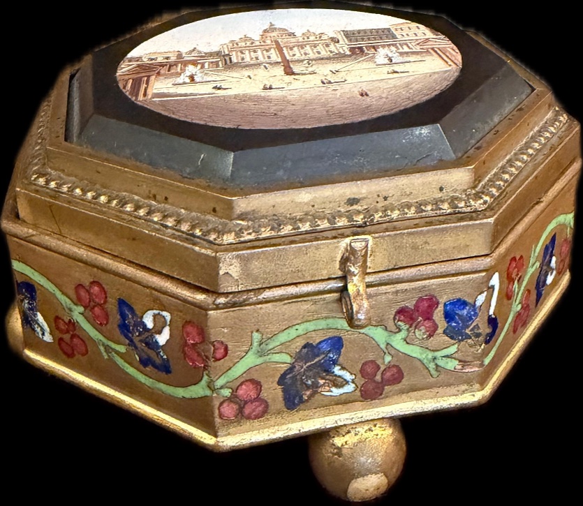 Description  Boîte à bijoux, Rome, fin du XIXe siècle, vers 1850/60  De forme hexagonale, en mé-photo-4