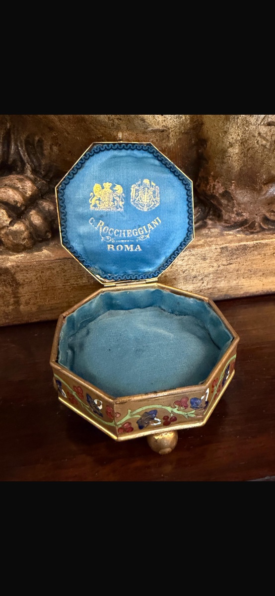 Description  Boîte à bijoux, Rome, fin du XIXe siècle, vers 1850/60  De forme hexagonale, en mé-photo-8