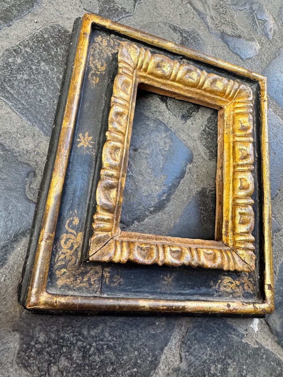 Rare Antique Collectible Frame From Siena, 16th Century, Black Lacquer, Accented With Gold, With The-photo-3