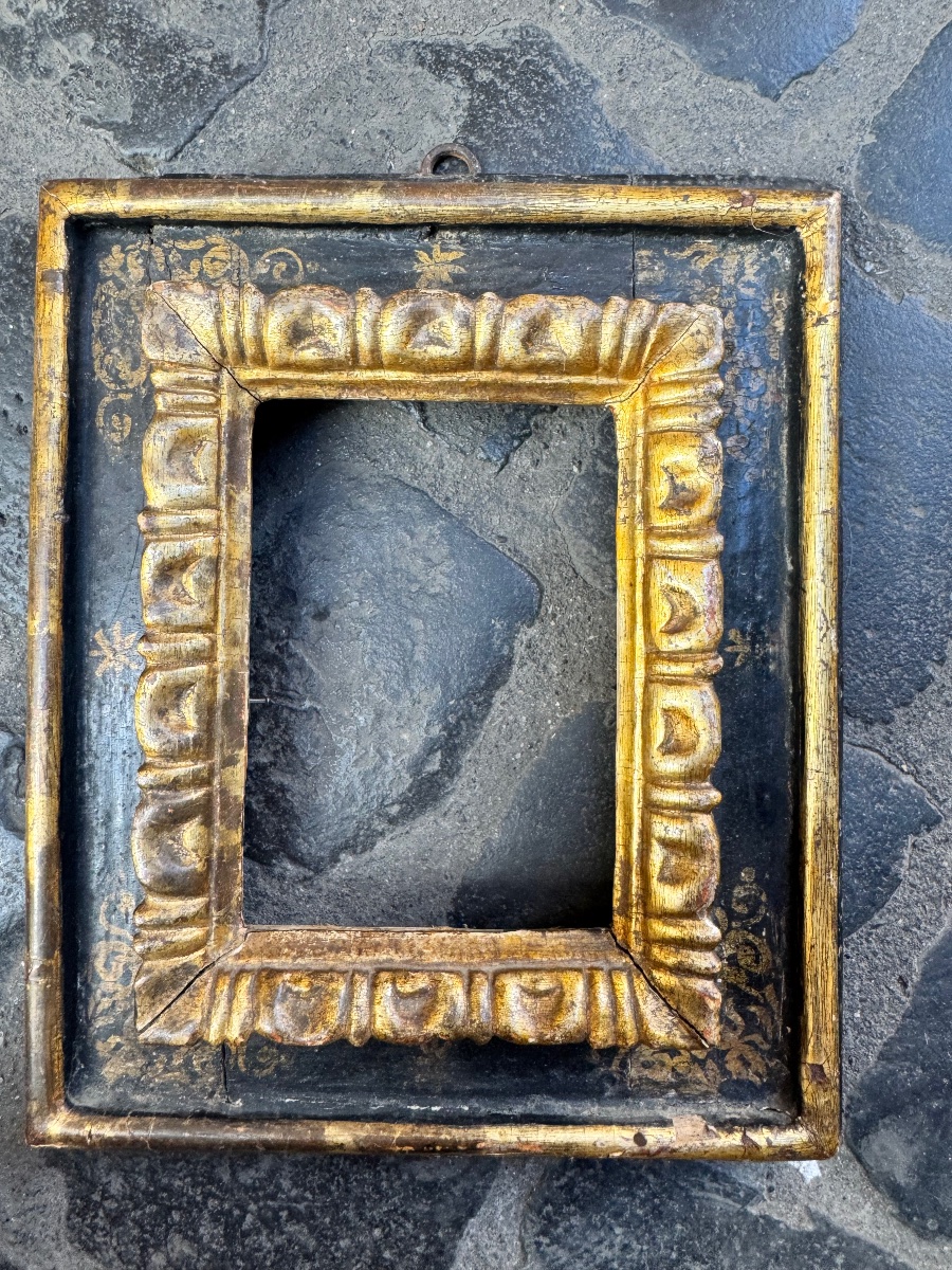 Rare Antique Collectible Frame From Siena, 16th Century, Black Lacquer, Accented With Gold, With The