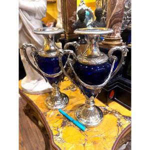 A Pair Of Antique Silver Vases, Finely Handcrafted Using Chisel And Burin Techniques, Featuring Festoons And Ar