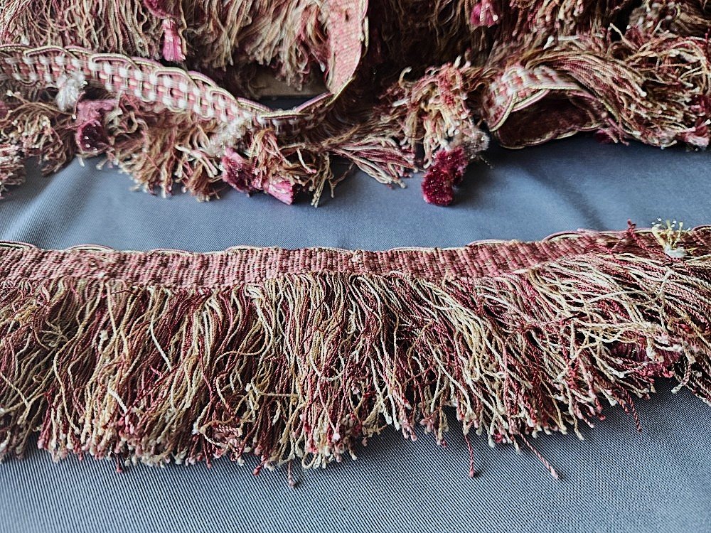 Frange / Rouge, blanc, or / Triples pompons-photo-2