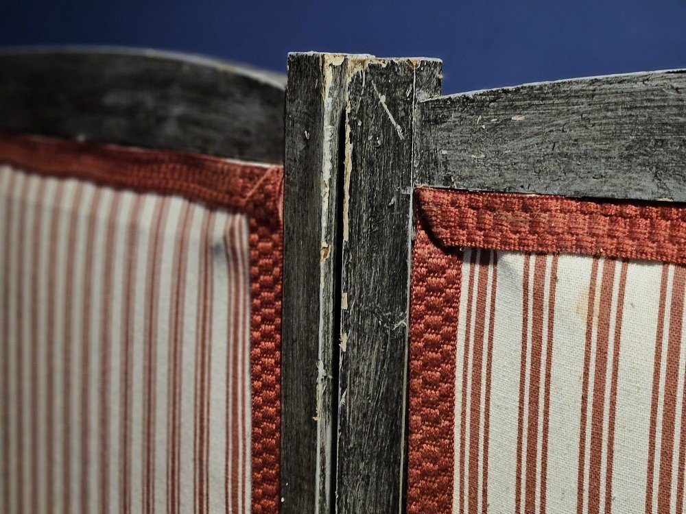 Folding Screen / 5 Panels / Red Damask On The Front / White Background With Red Stripes On The Back.-photo-3