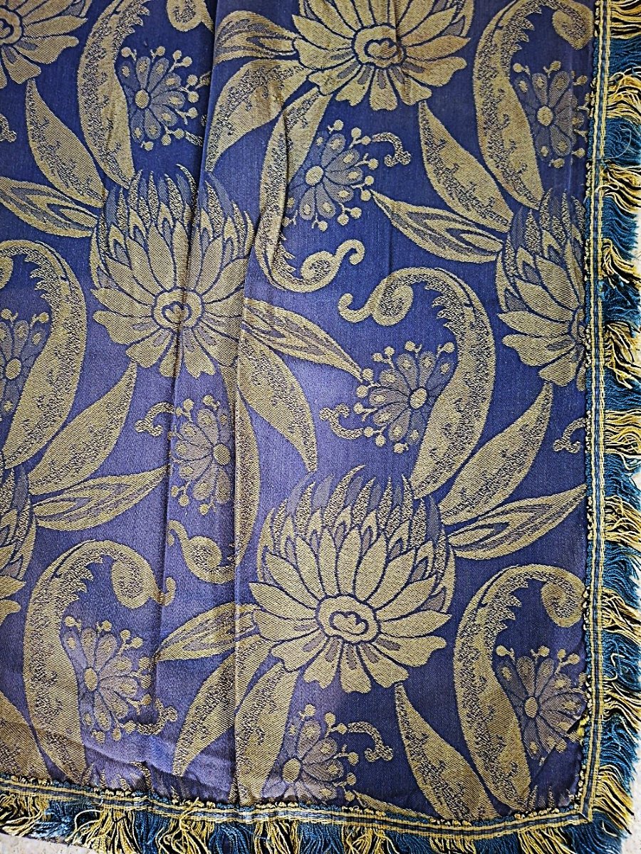 Curtain / 1 /  Lined With Fringe / Golden Peony Patterns On A Royal Blue Background.-photo-3