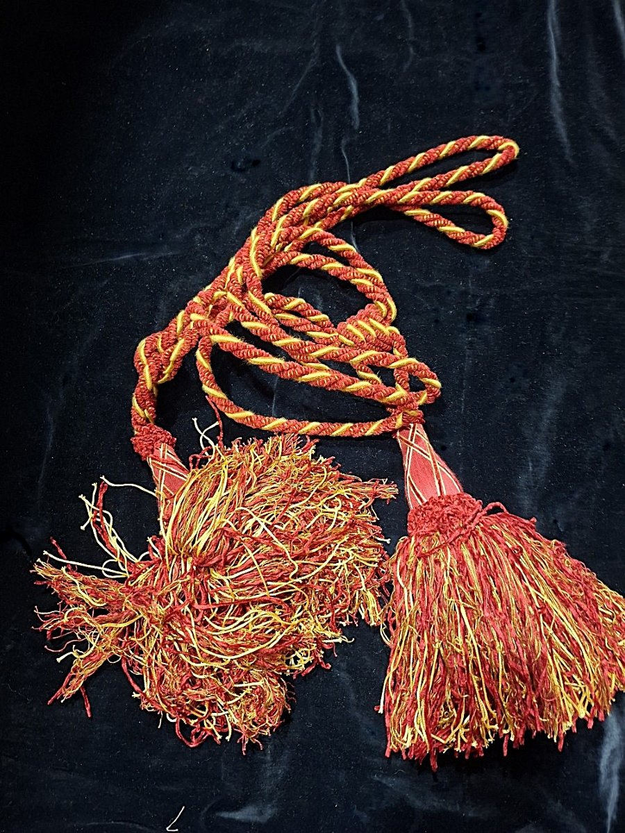 Embrasses / Une paire / Rouge et jaune. 12 paires disponibles.-photo-2