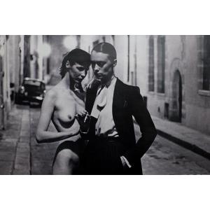 rare . grande affiche . Helmut Newton . Grand Palais . smoking Yves Saint Laurent ..