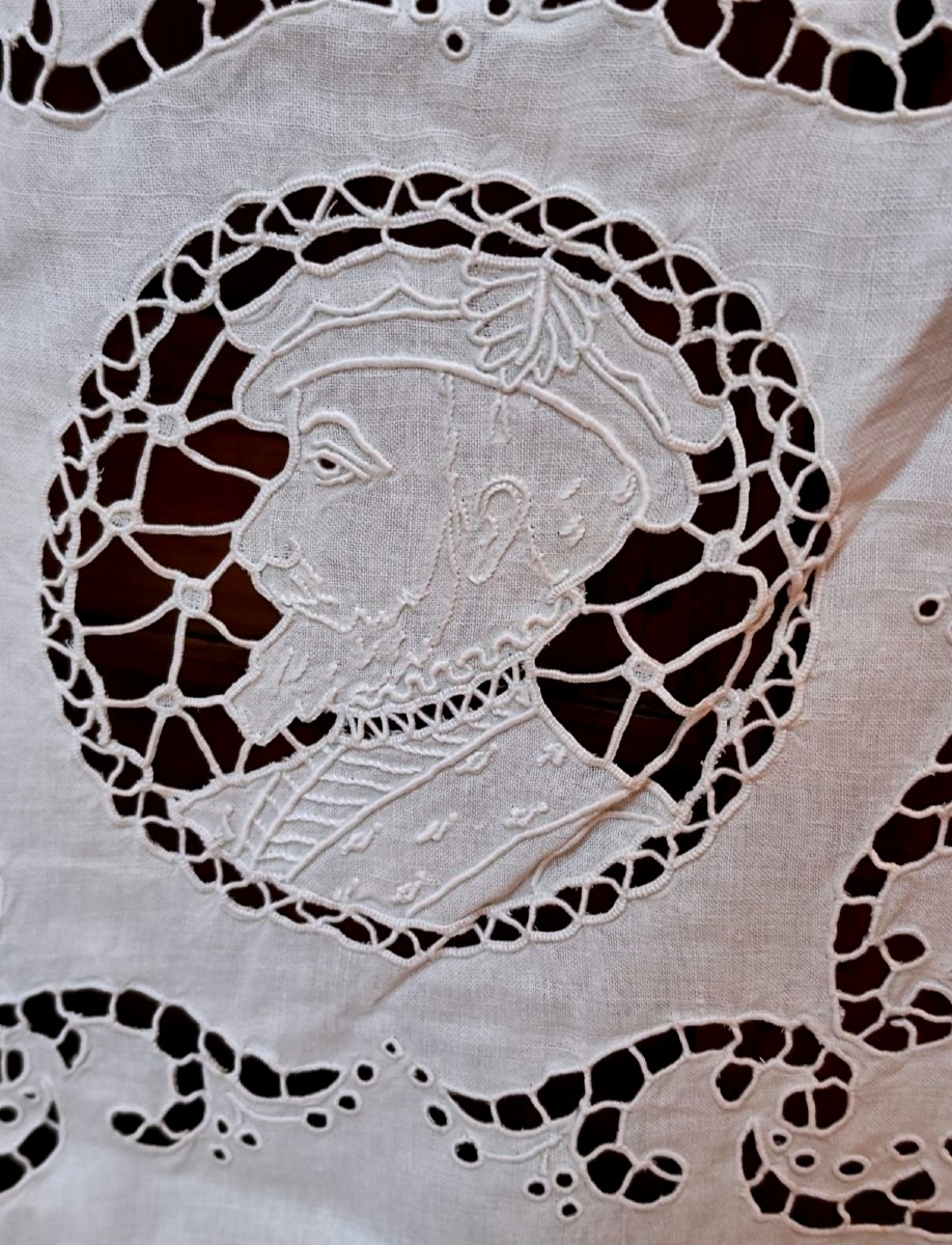 Paire de rideaux, en lin et broderie Richelieu ,   à motifs historiques -photo-4