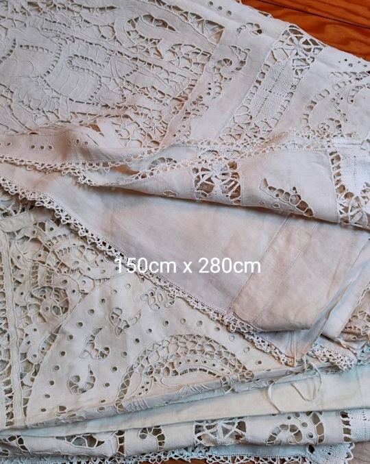 Paire de rideaux, en lin et broderie Richelieu ,   à motifs historiques -photo-3