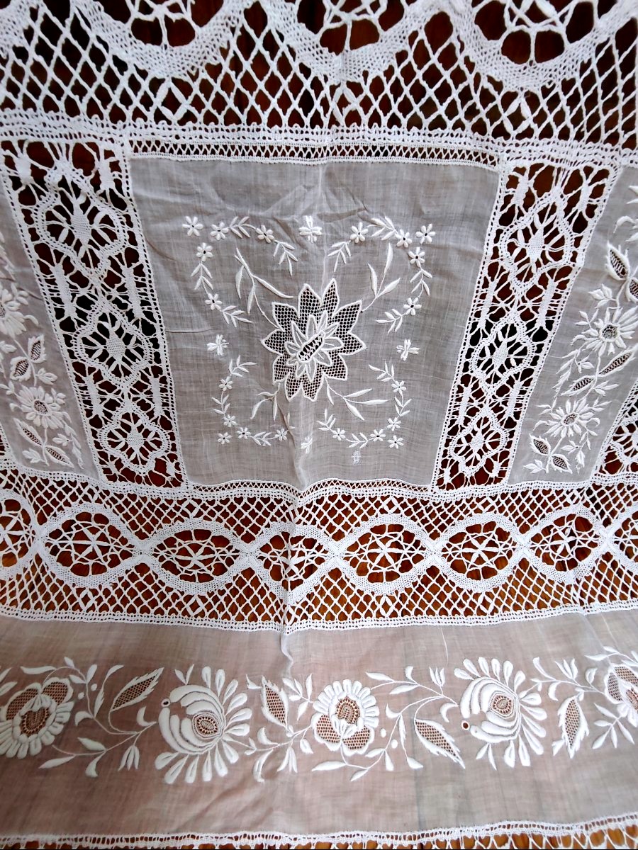 Ravissante paire de rideaux , en batiste , broderie blanche, et dentelles aux fuseaux-photo-2