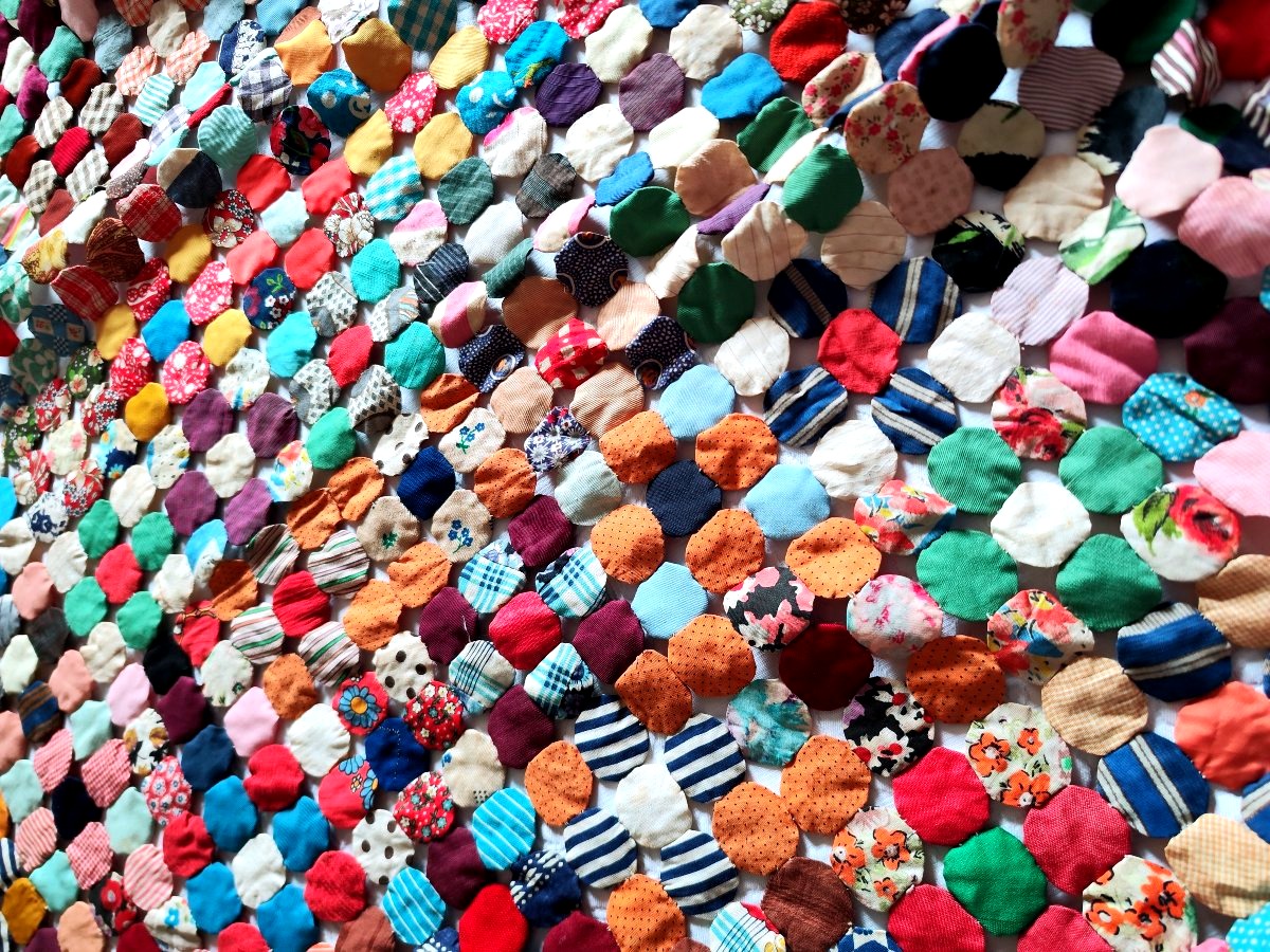 Beautiful 1940s-50s "yo-yo Quilt" Throw.-photo-6