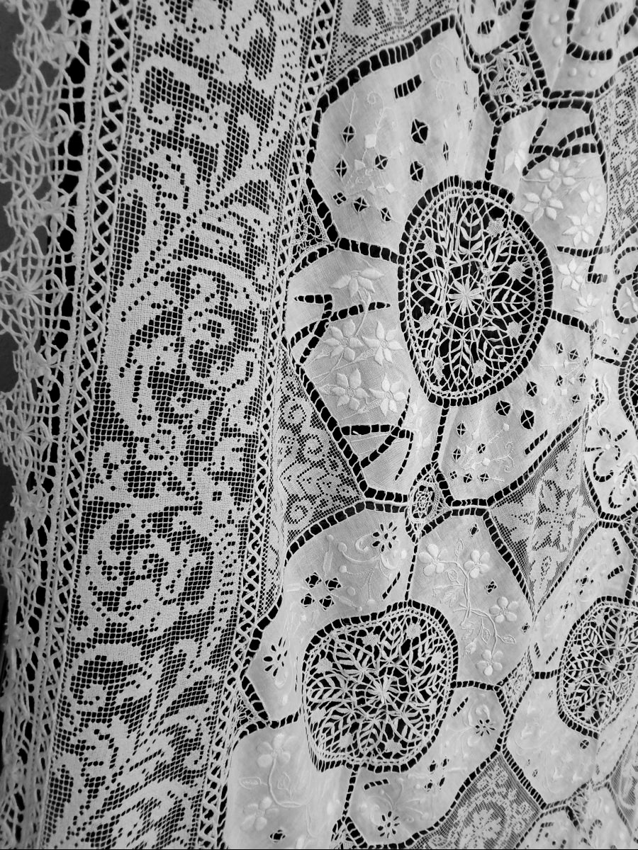 Large Tablecloth Made Of Lace And Embroidery On Linen
