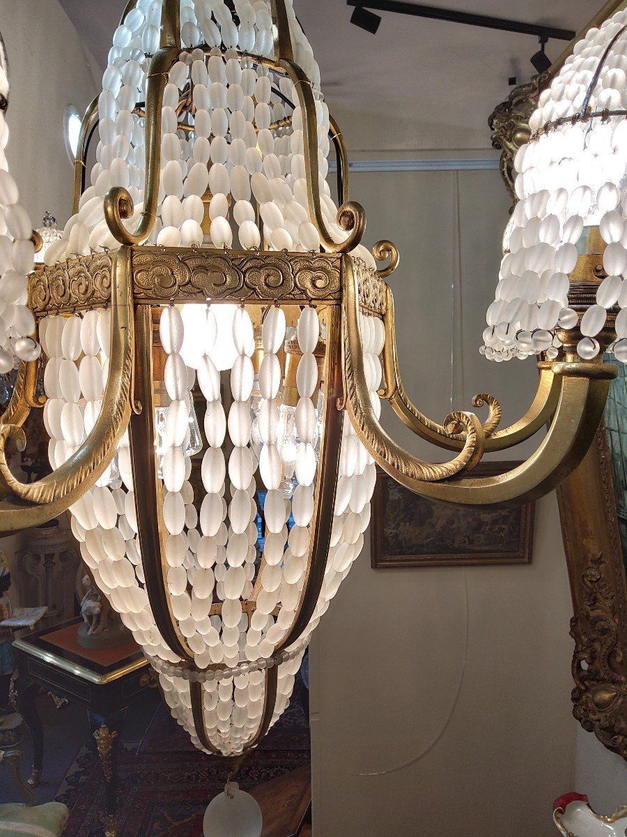 Proantic: Lustre En Bronze Doré Et Verrerie Opaque Attr à Sue Et Mare