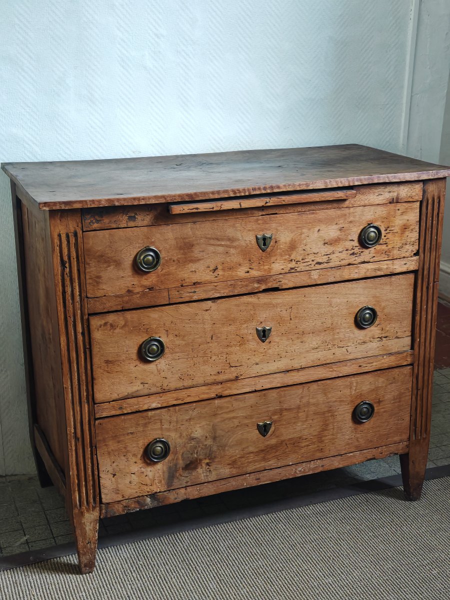 Chest Of Drawers 