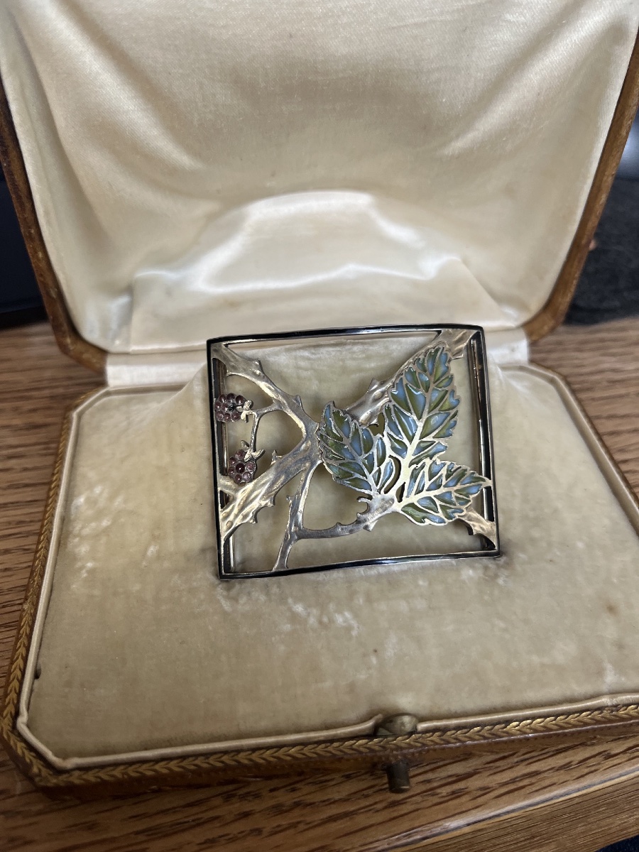 Collier de chien en argent, dessiné par Janvier Quercia environ 1900, dans son écrin originale-photo-3