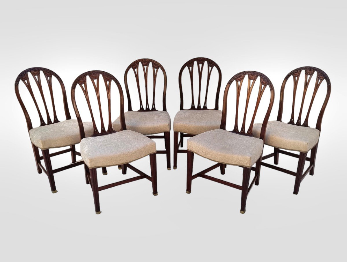 Ensemble de 6 chaises et 2 fauteuils  Louis XVI fin 18ème  acajou 