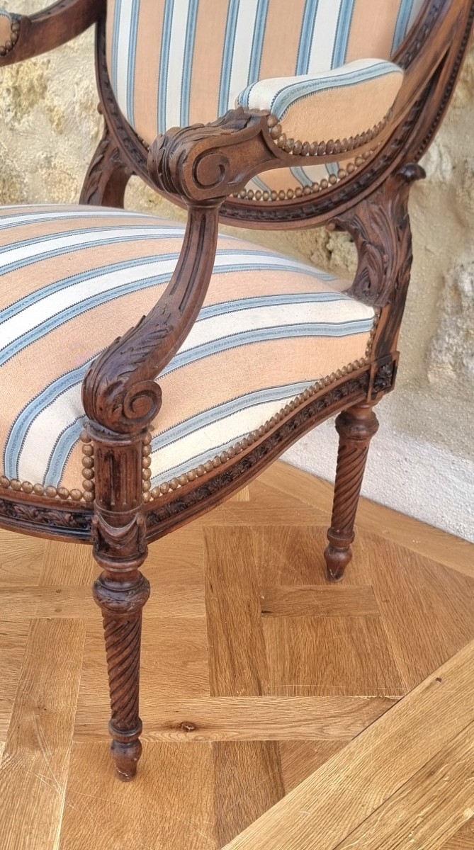 19th Century Louis XVI Style Set, A Small 2-seater Sofa And Two Armchairs-photo-3