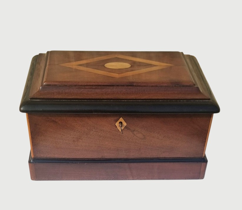 Coffret Louis XIII fin 18ème siècle acajou massif-photo-2