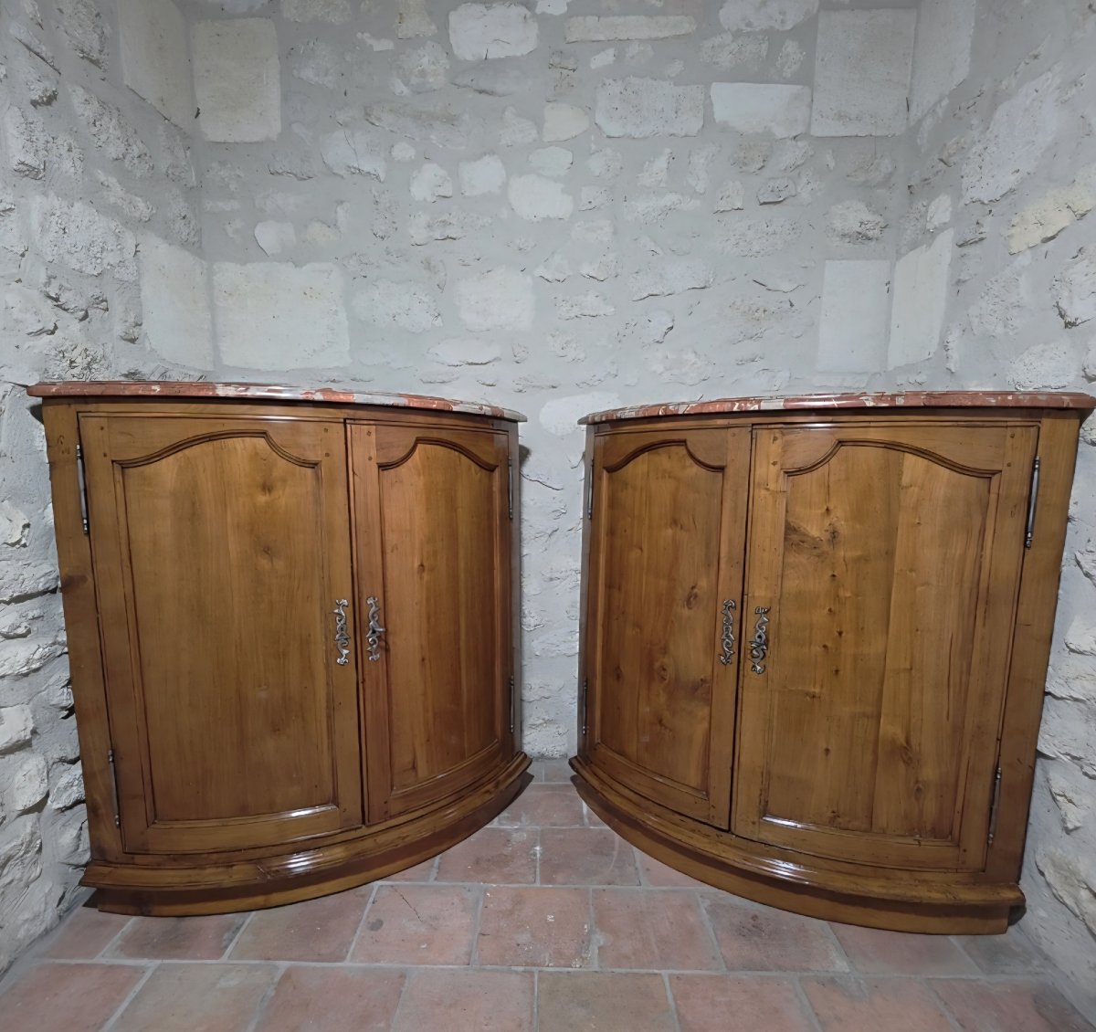 Paire d'encoignures galbée cerisier massif d'époque Louis XV, 18ème siècle dessus marbre-photo-5