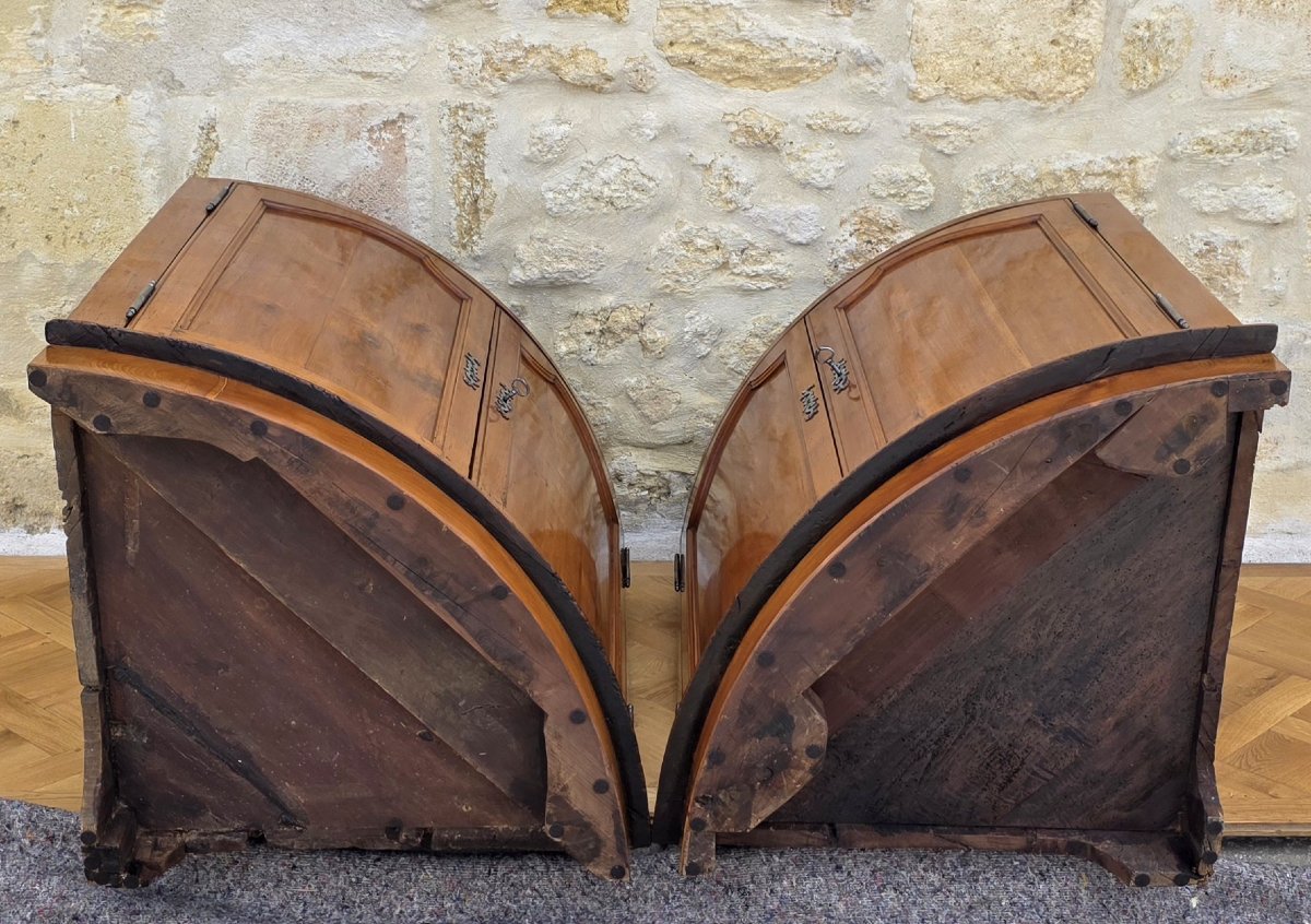 Pair Of Curved Solid Cherry Wood Corner Cabinets From The Louis XV Period, 18th Century, With Marble Tops-photo-3