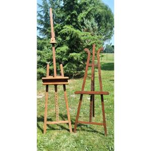 Grands chevalets anciens d'artiste peintre réglable avec crémaillère.