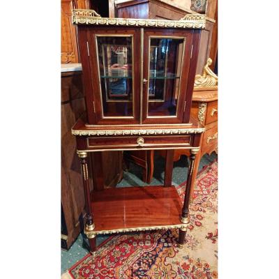 Showcase (first Part Of The 19th Century) "louis XVI" Mahogany