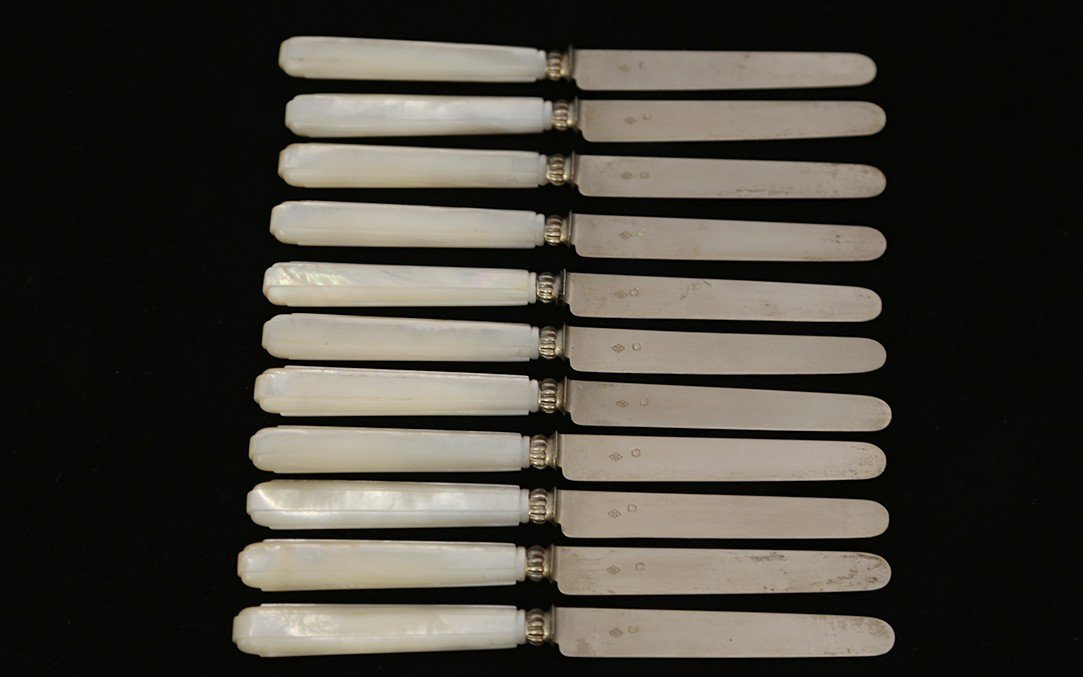 11 Dessert Knives, Mother-of-pearl And Sterling Silver, 19th Century-photo-2