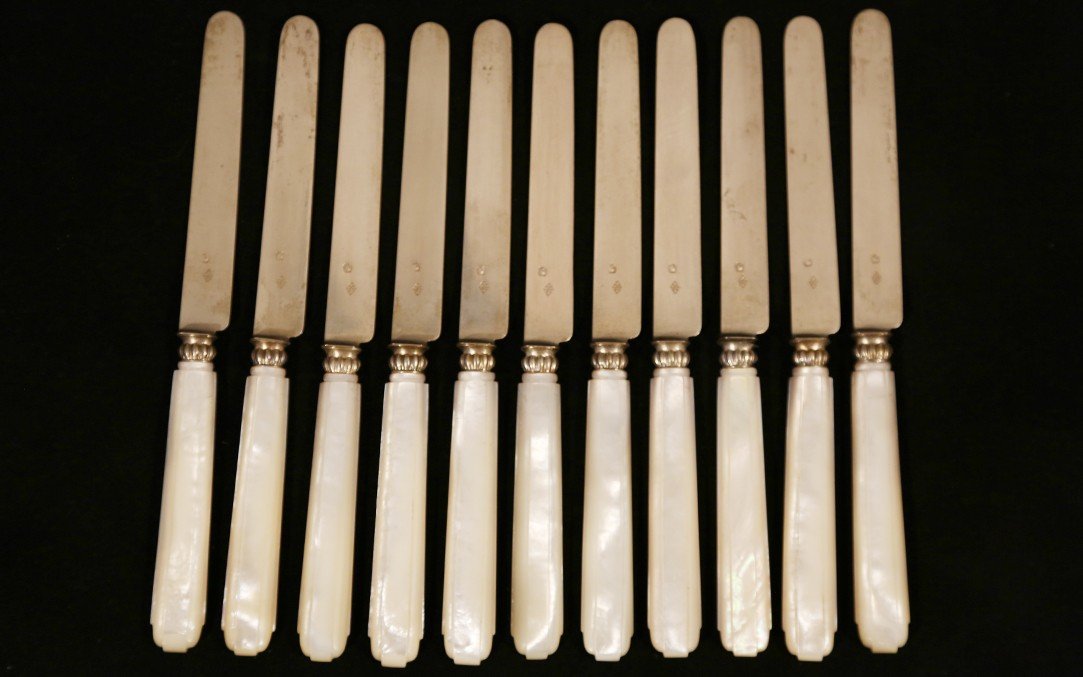 11 Dessert Knives, Mother-of-pearl And Sterling Silver, 19th Century-photo-1