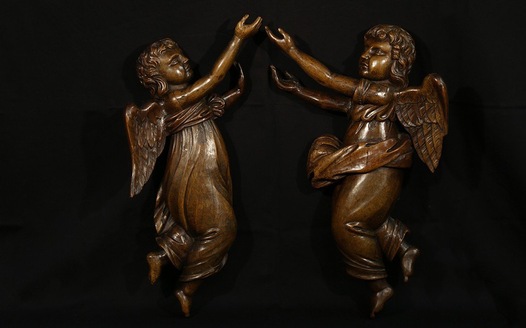 Pair Of Walnut Angels, 18th Century (60 Cm)-photo-7