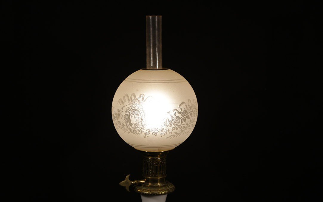 Lampe à Pétrole, Opaline Blanche, XIXème -photo-3